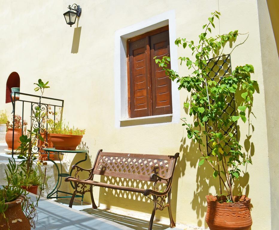 Avlitis Apartment Ermoupoli Luaran gambar